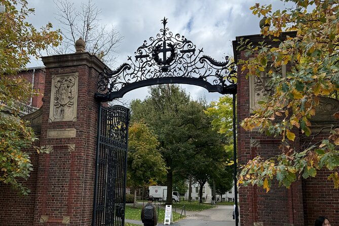 harvards-haunts-solo-smart-phone-guided-app-ghost-walking-tour