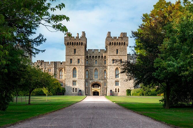heritage-and-majesty-private-full-day-tour-from-southampton