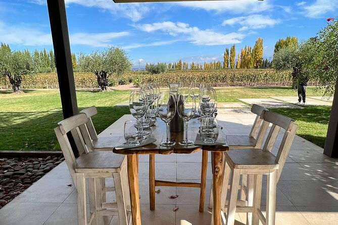 intimate-wine-tour-with-wine-pairing-lunch