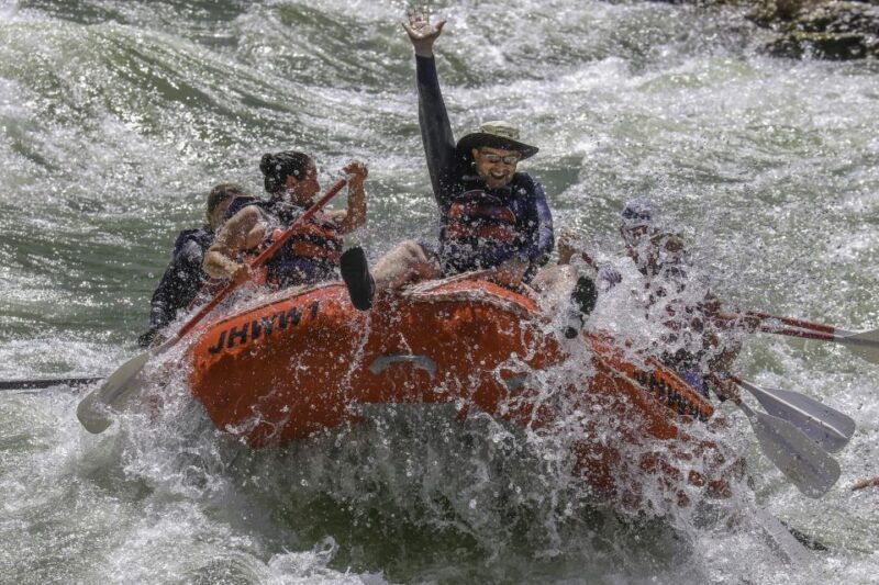 jackson-snake-river-class-2-3-whitewater-rafting-adventure