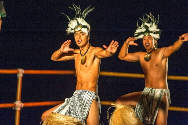 kailua-kona-voyagers-of-the-pacific-luau-with-buffet-dinner