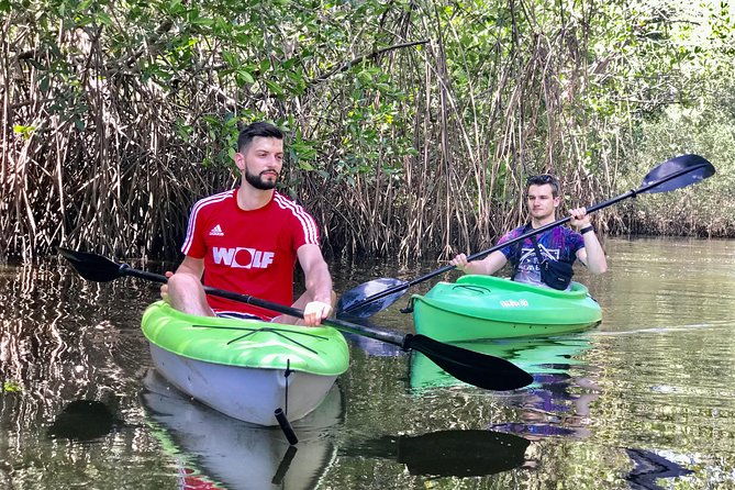 kayak-private-tour-at-juan-venado-island