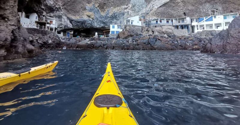 la-palma-beautiful-cave-kayaking-tour