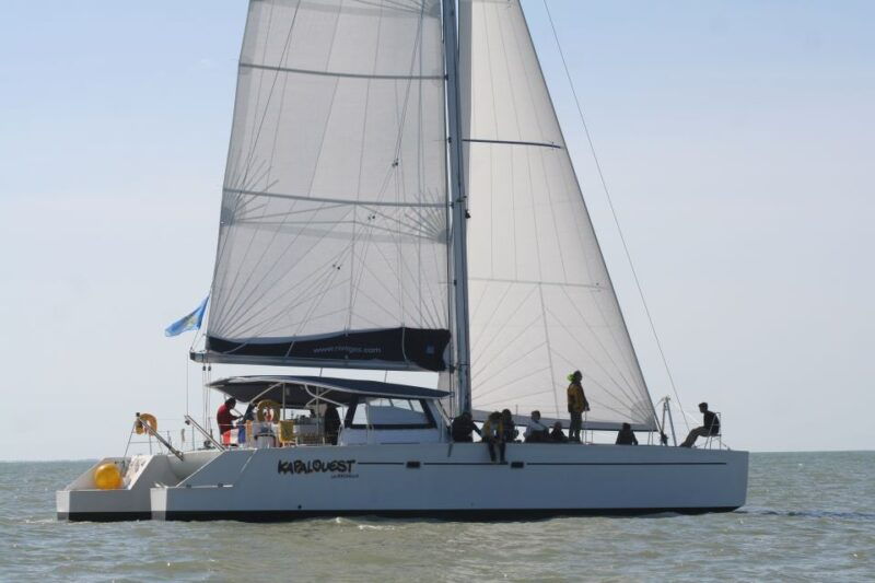 la-rochelle-coastline-sailing-cruise