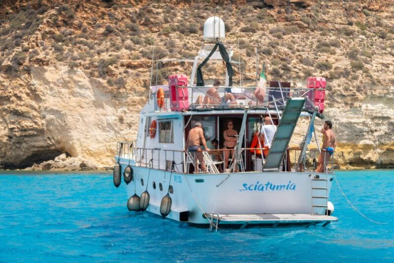 lampedusa-yacht-excursion-swimming-stops-and-typical-lunch
