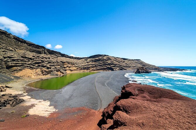 lanzarote-tour-with-timanfaya-national-park-and-el-golfo