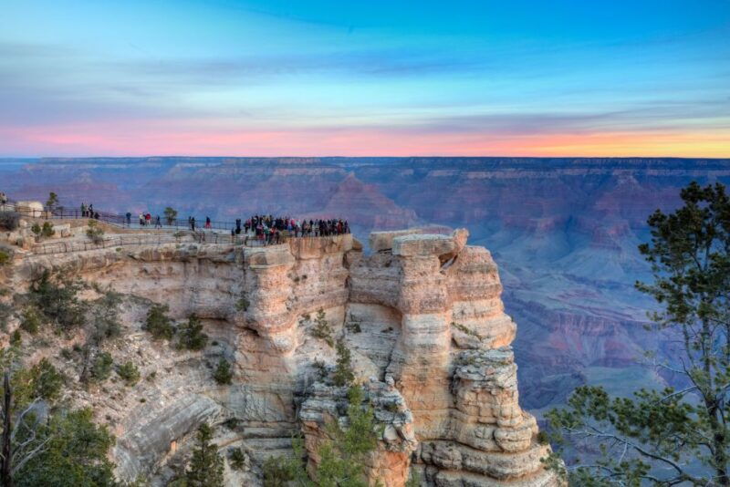 las-vegas-2-day-grand-canyon-railway-bearizona-meteor-crater