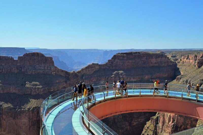 las-vegas-grand-canyon-flight-with-optional-skywalk-entry
