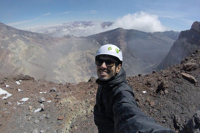 lascar-volcano-5592-m-a-s-l