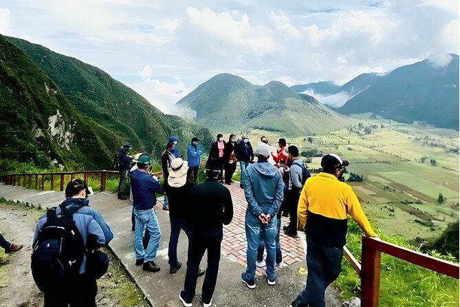 latitude-zero-volcano-view-with-indigenous-ritual-close-to-quito