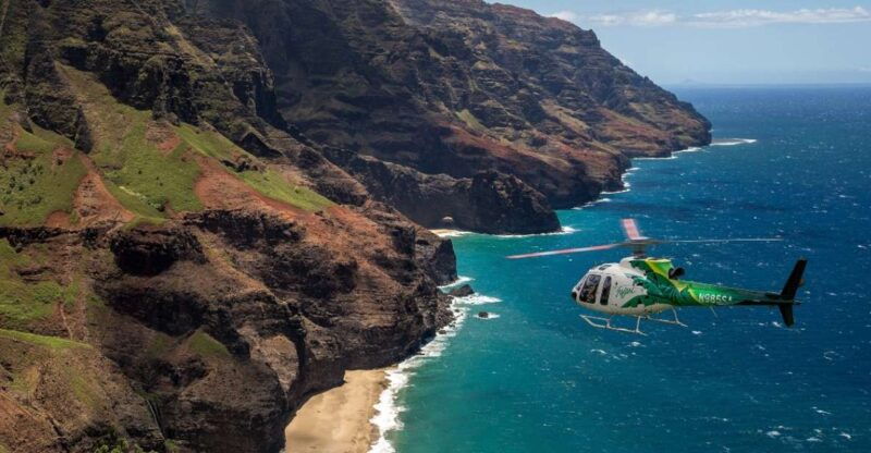 lihue-deluxe-waterfall-safari-helicopter-tour