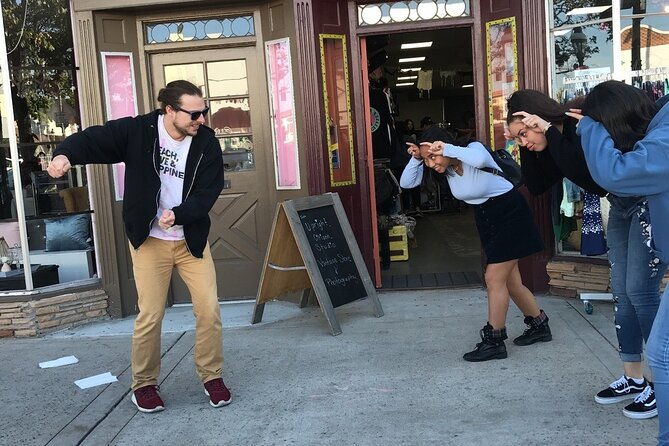 little-rock-city-scavenger-hunt-by-wacky-walks