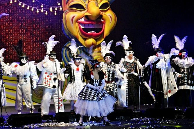 live-the-montevideo-carnival-like-a-local-citizen