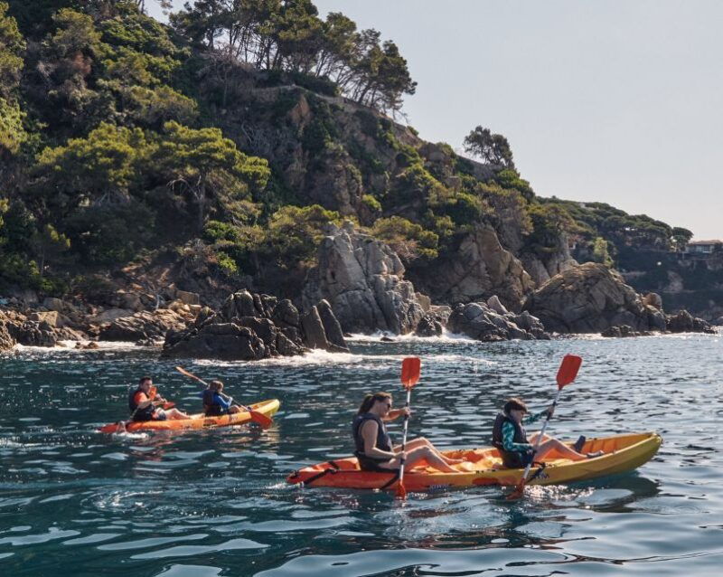 lloret-de-mar-costa-brava-kayak-tour-and-swimming