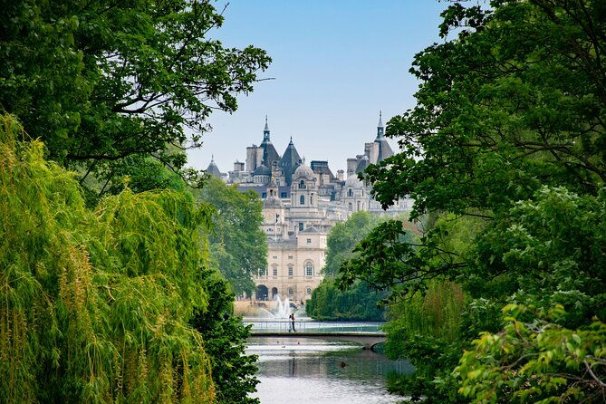 london-fully-tailored-private-tour-half-day-with-local-guide