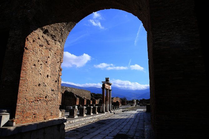 love-sex-leisure-highlights-historical-tour-of-pompeii-with-a-native-guide