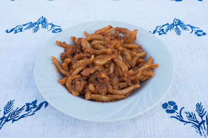 lunch-or-dinner-and-cooking-demo-at-a-local-home-in-chieti