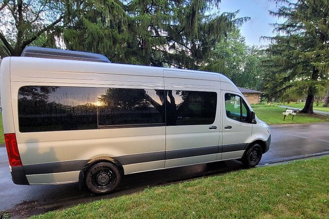 luxury-airport-van-with-private-driver