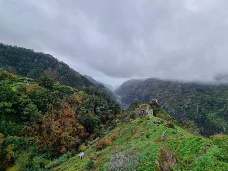 madeira-picturesque-peaks-and-skywalk-private-4x4-jeep-tour