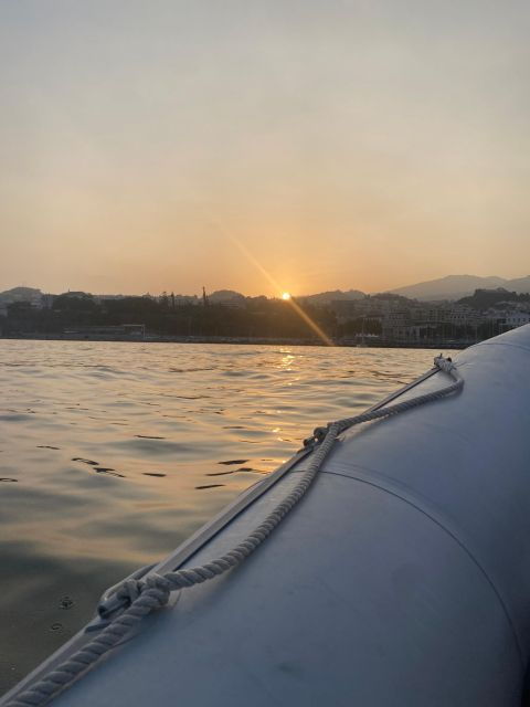 madeira-private-boat-trip-along-the-coast-w-water-activity