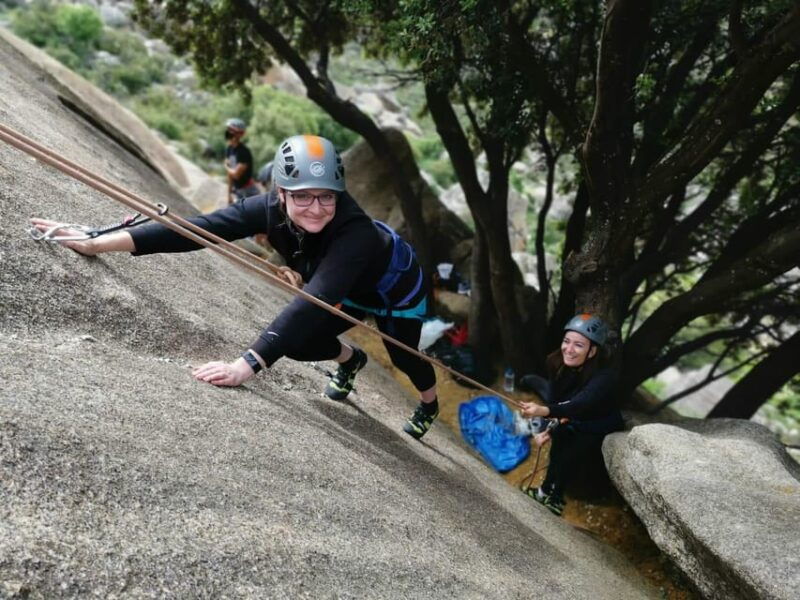 madrid-rock-climbing-in-pedriza-national-park-transport