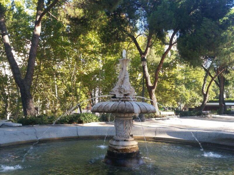 madrid-royal-palace-private-tour-with-skip-the-line-tickets