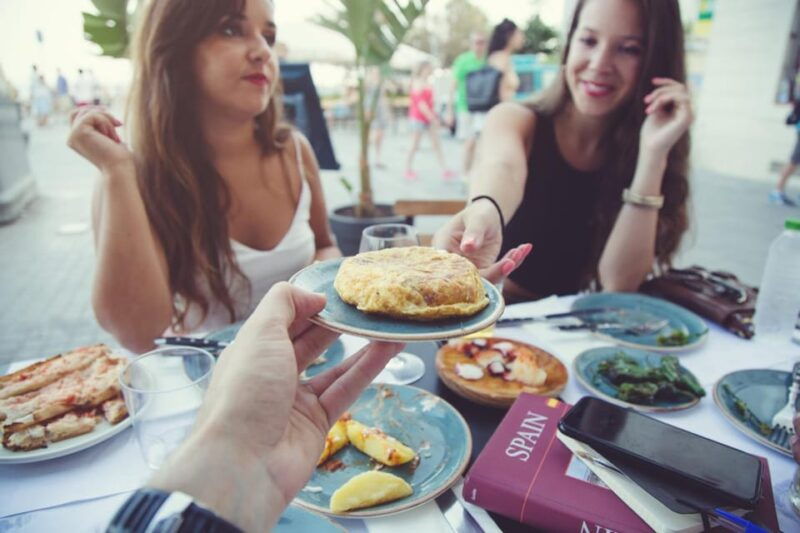 madrids-walking-tour-a-food-tasting-journey-2