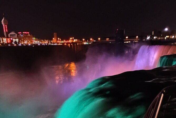 maid-of-the-mist-fireworks-night-time-boat-tour-in-canada