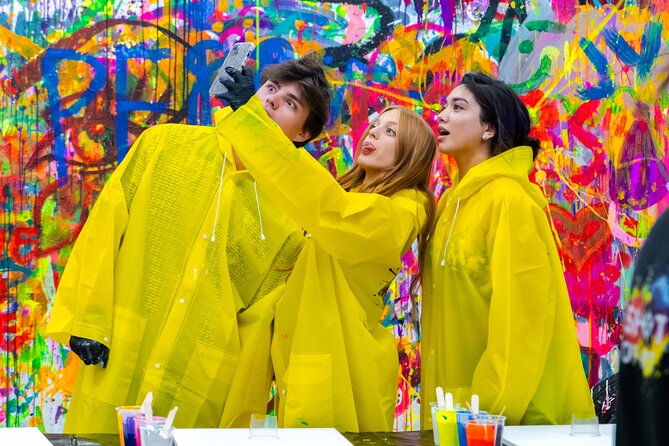 make-your-own-art-adults-only-private-art-experience-in-chicago