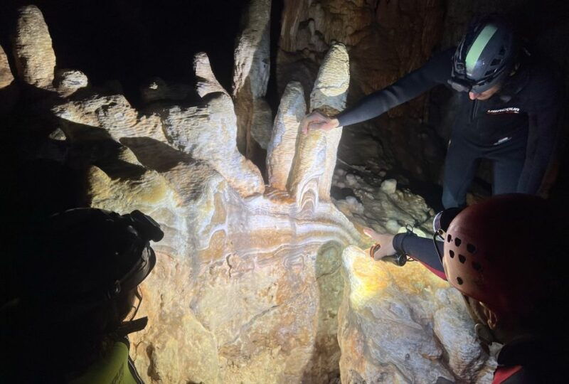 mallorca-aquatic-cave-exploration-guided-tour