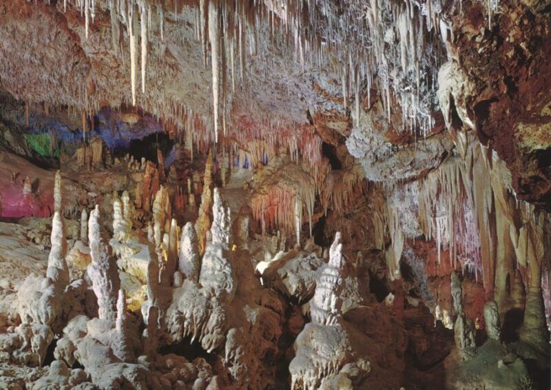 mallorca-day-trip-to-caves-of-hams-optional-dinosaurland
