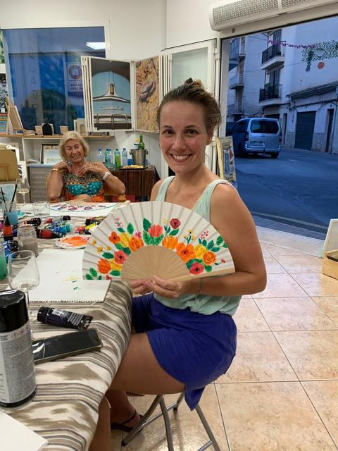mallorca-porto-cristo-design-your-own-spanish-hand-fan