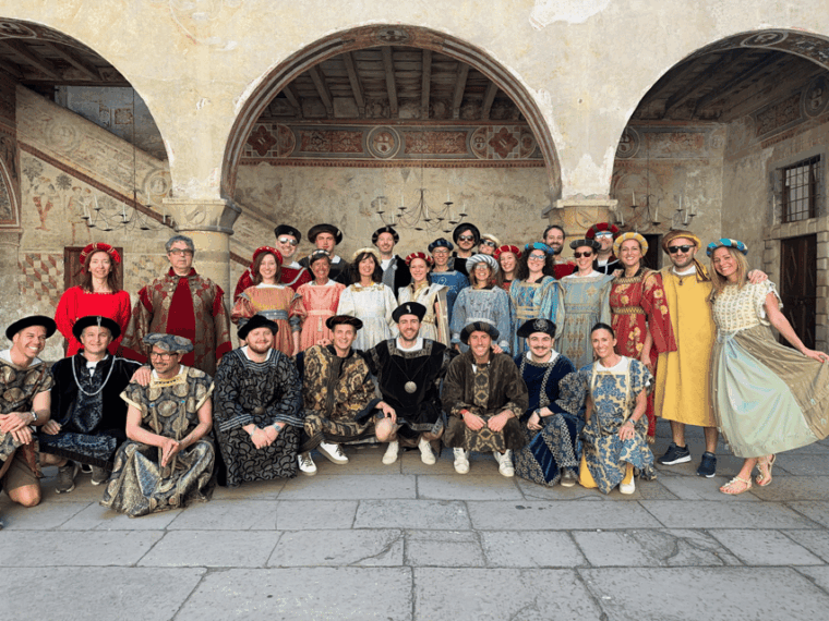 malpaga-castle-guided-tour-with-period-dresses