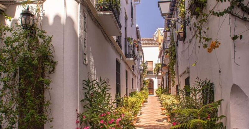 marbella-private-customizable-walking-tour-with-guide