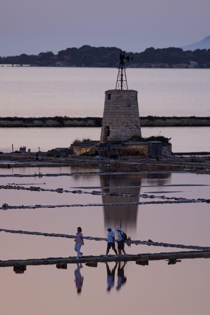marsala-guided-salt-pans-walk-tour-with-windmill-visit