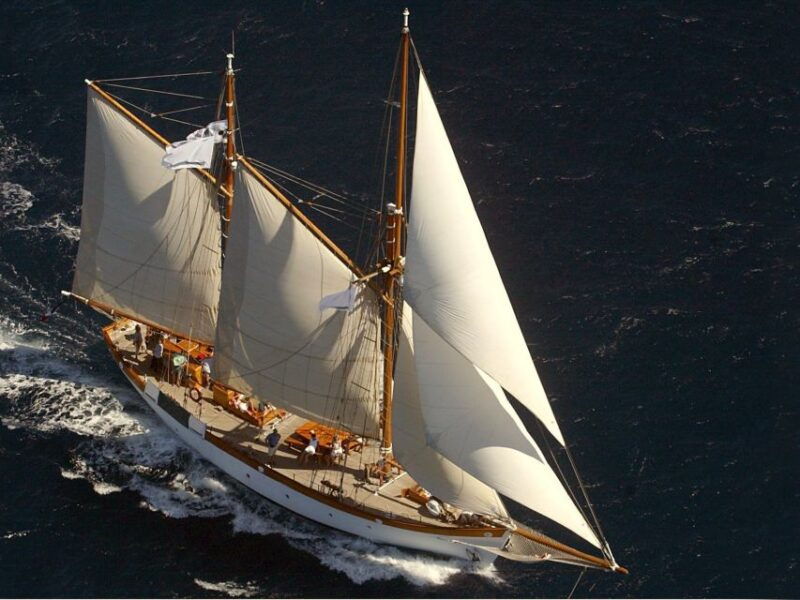 marseille-calanques-sailing-day-trip-with-lunch-and-wine