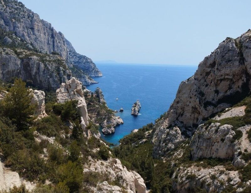 marseille-guided-hiking-calanques-national-park-from-luminy