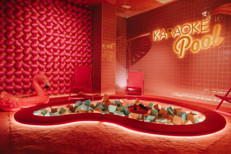 maspalomas-holiday-world-themed-karaoke-room-rental