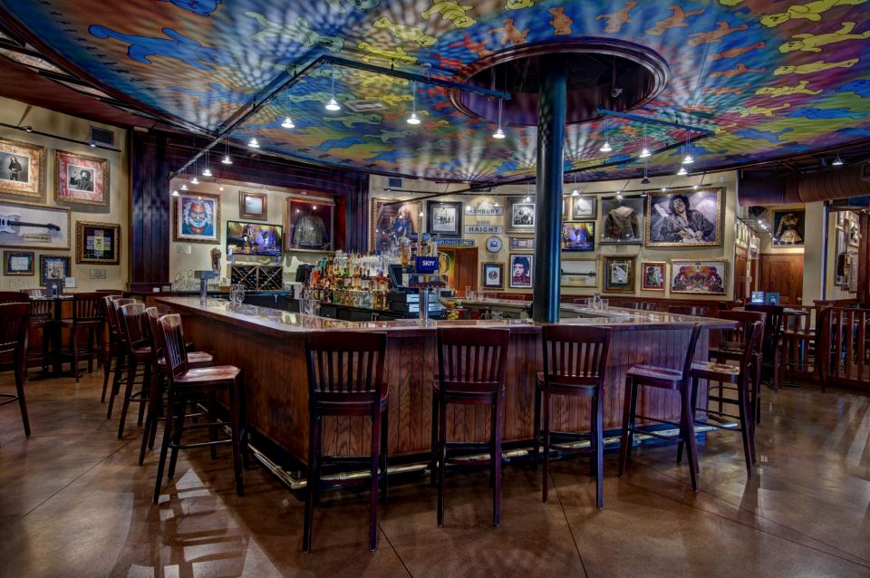meal-at-hard-rock-cafe-san-francisco-at-pier-39