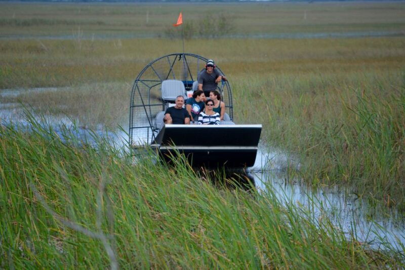 miami-everglades-river-of-grass-small-airboat-wildlife-tour