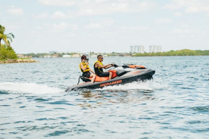 miami-jet-ski-boat-ride-on-the-bay