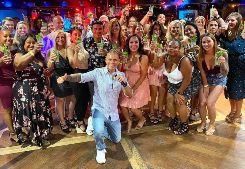 miami-salsa-party-lessons-mojitos-appetizers-live-music