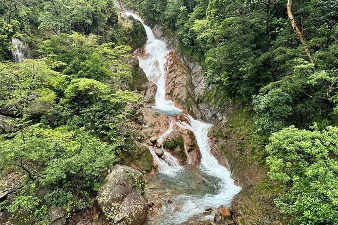 miravalles-volcano-expedition-waterfalls-and-natural-hot-springs