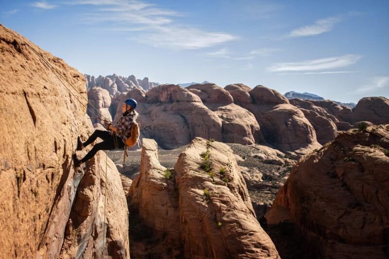 moab-bow-and-arrow-canyon-canyoneering-excursion