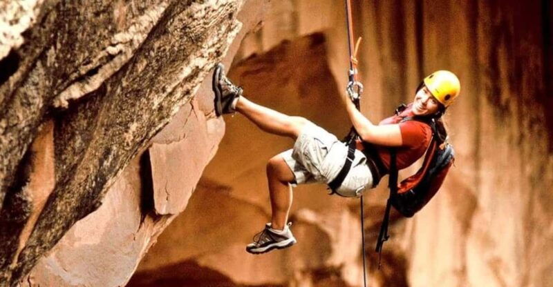moab-morning-glory-arch-canyoneering-adventure