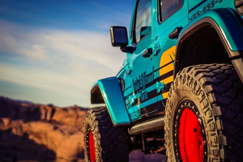 moab-off-road-hells-revenge-trail-private-jeep-tour