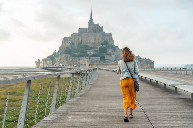 mont-saint-michel-group-tour-a-shared-historical-journey