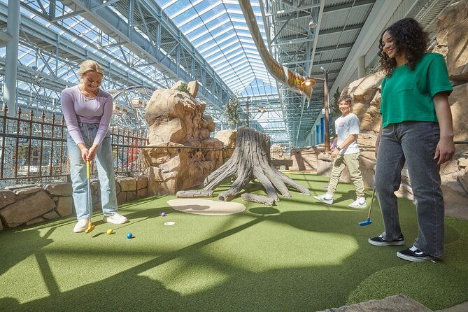 moose-mountain-adventure-golf-in-mall-of-america