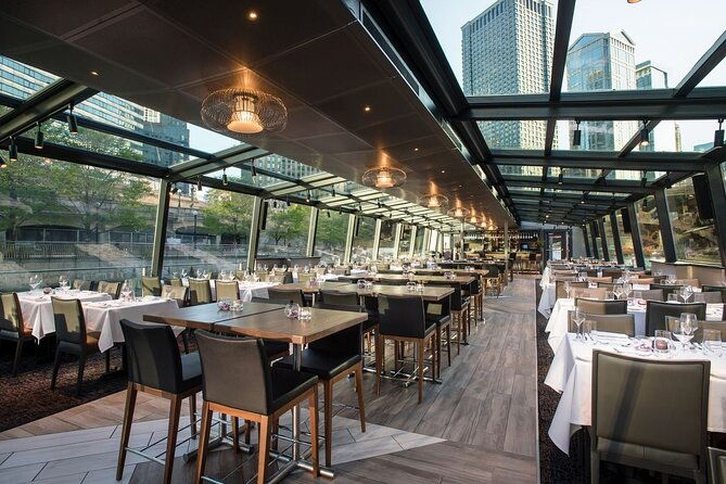 mothers-day-plated-dinner-on-the-chicago-river