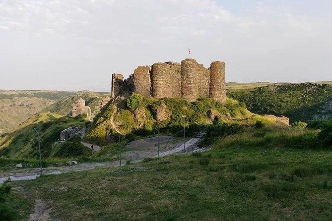 mount-aragats-amberd-fortress-saghmosavank-monastery-alphabet-private-tour